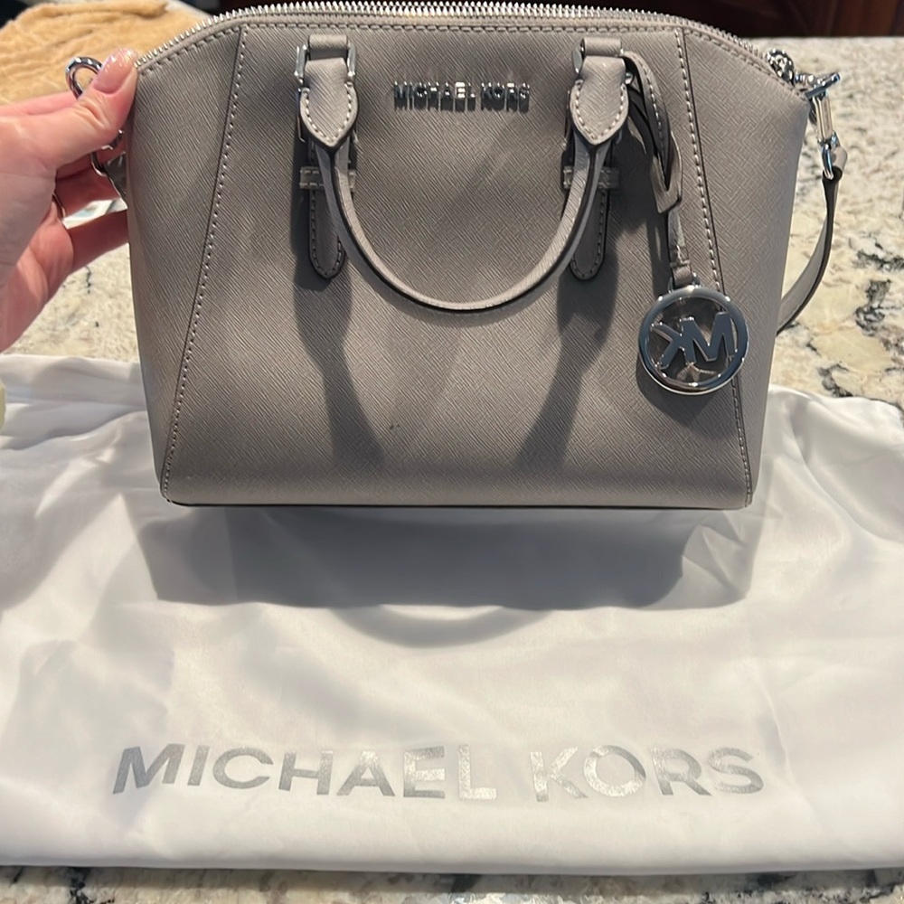 NWOT MICHAEL KORS GREY CROSSBODY